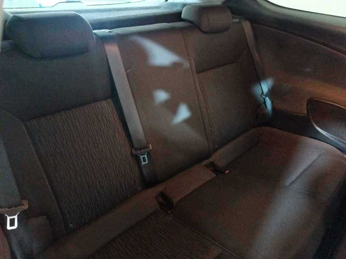 Б/У Опель Астра 2013 года. Фото: #9