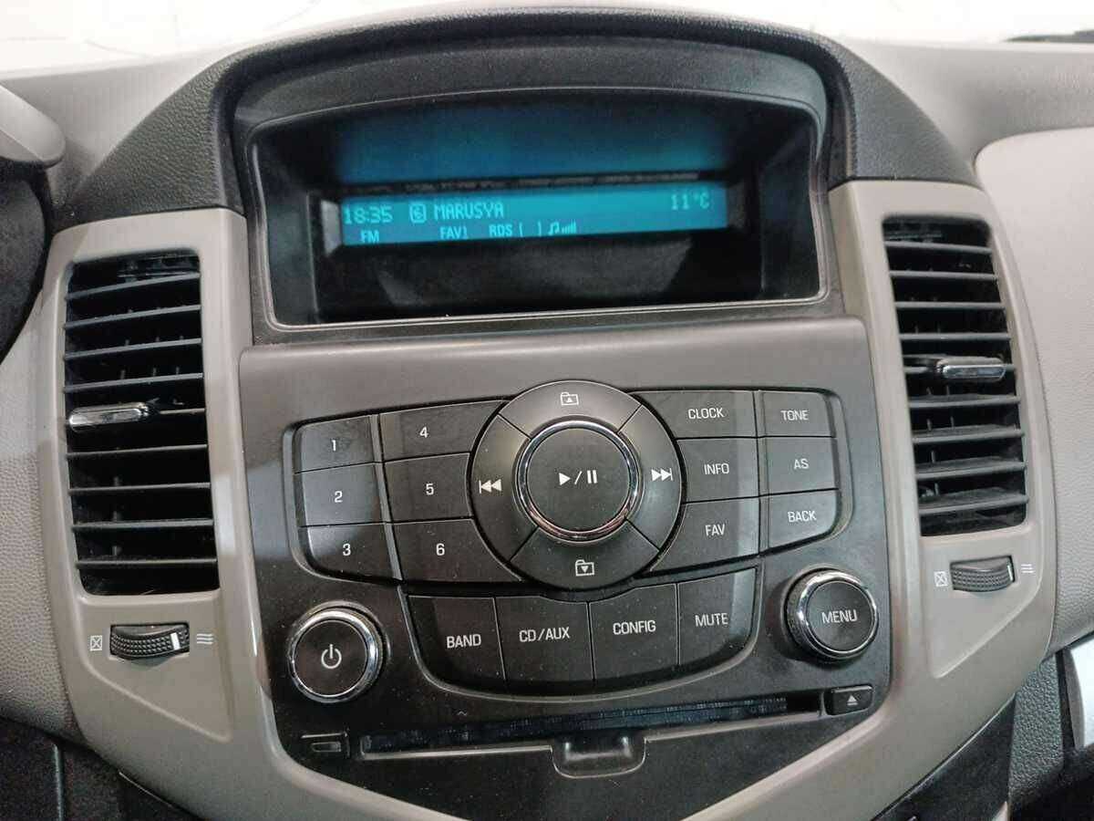 Б/У Шевроле Круз 2012 года. Фото: #12