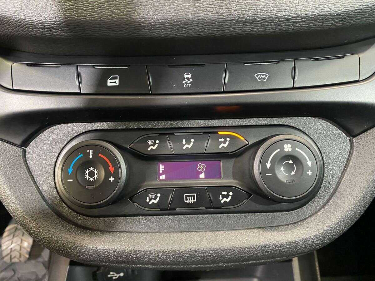 Lada (ВАЗ) Vesta 2021 года с пробегом. Фото: #14