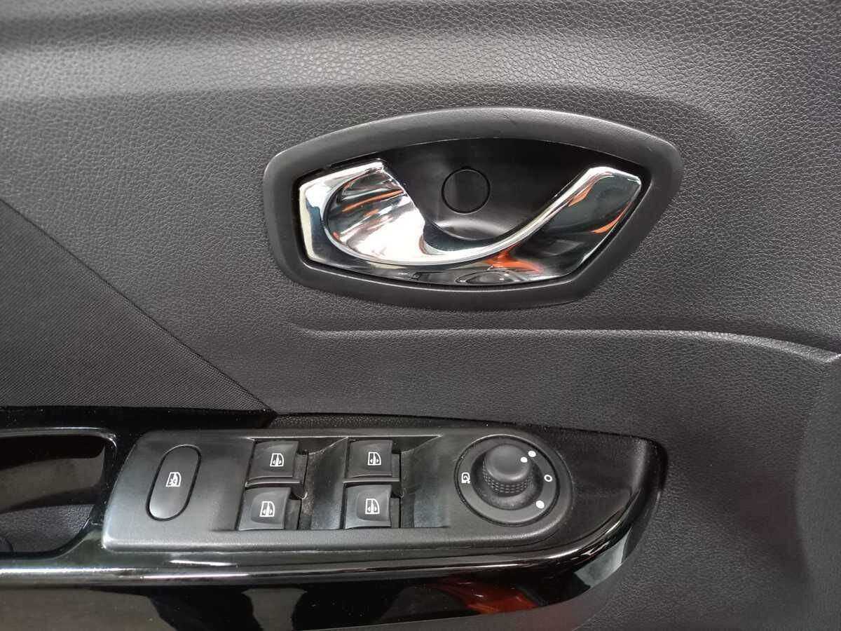 Renault Kaptur 2016 года с пробегом. Фото: #14