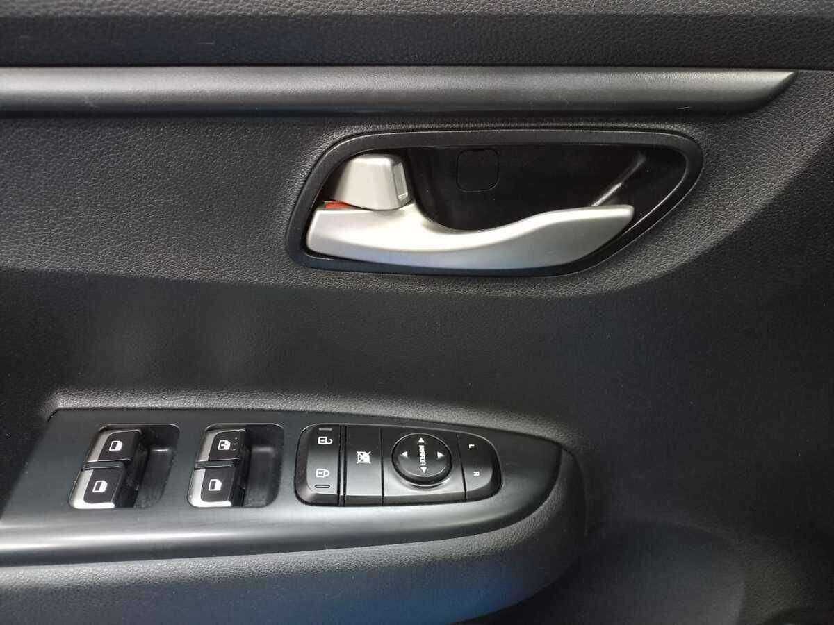 Б/У Киа Рио 2018 года. Фото: #16