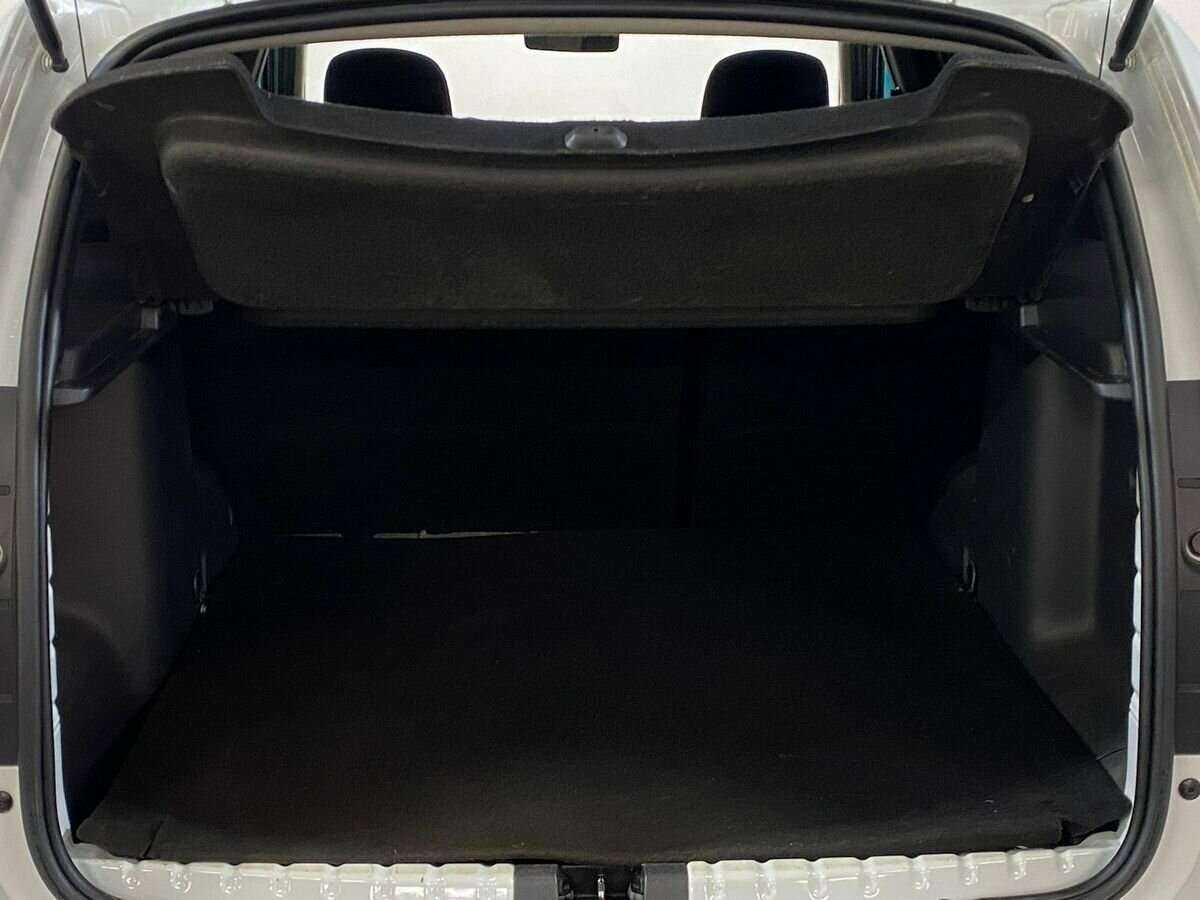 Б/У Рено Дастер 2015 года. Фото: #13