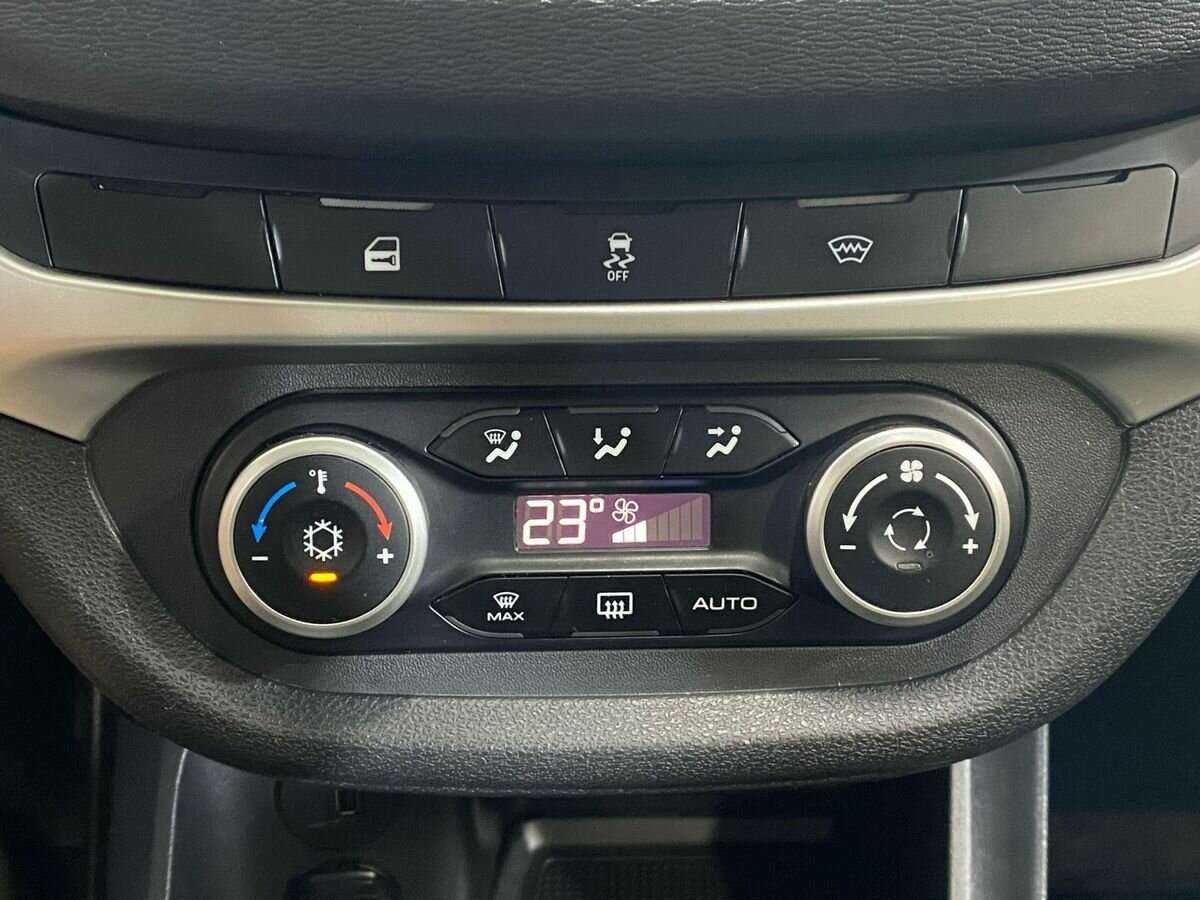 Lada (ВАЗ) Vesta 2021 года с пробегом. Фото: #13