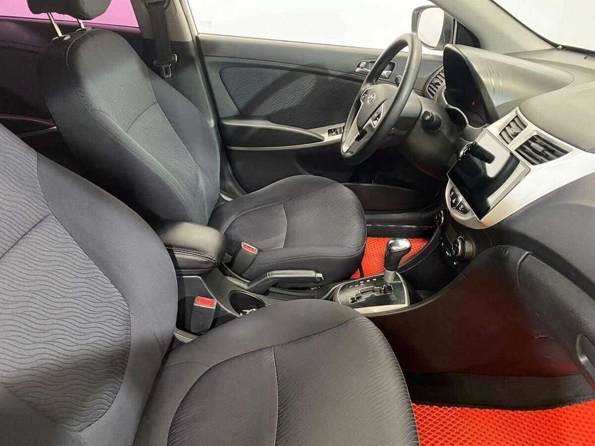 Б/У Хендай Солярис 2013 года. Фото: #9