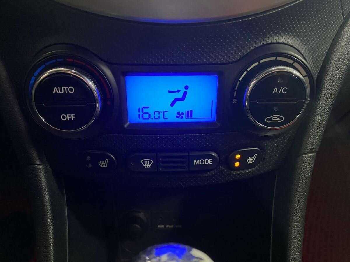 Б/У Хендай Солярис 2013 года. Фото: #13