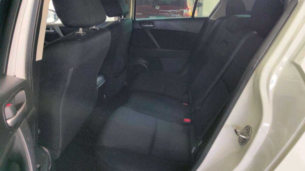 Mazda 3 2012 года с пробегом. Фото: #11