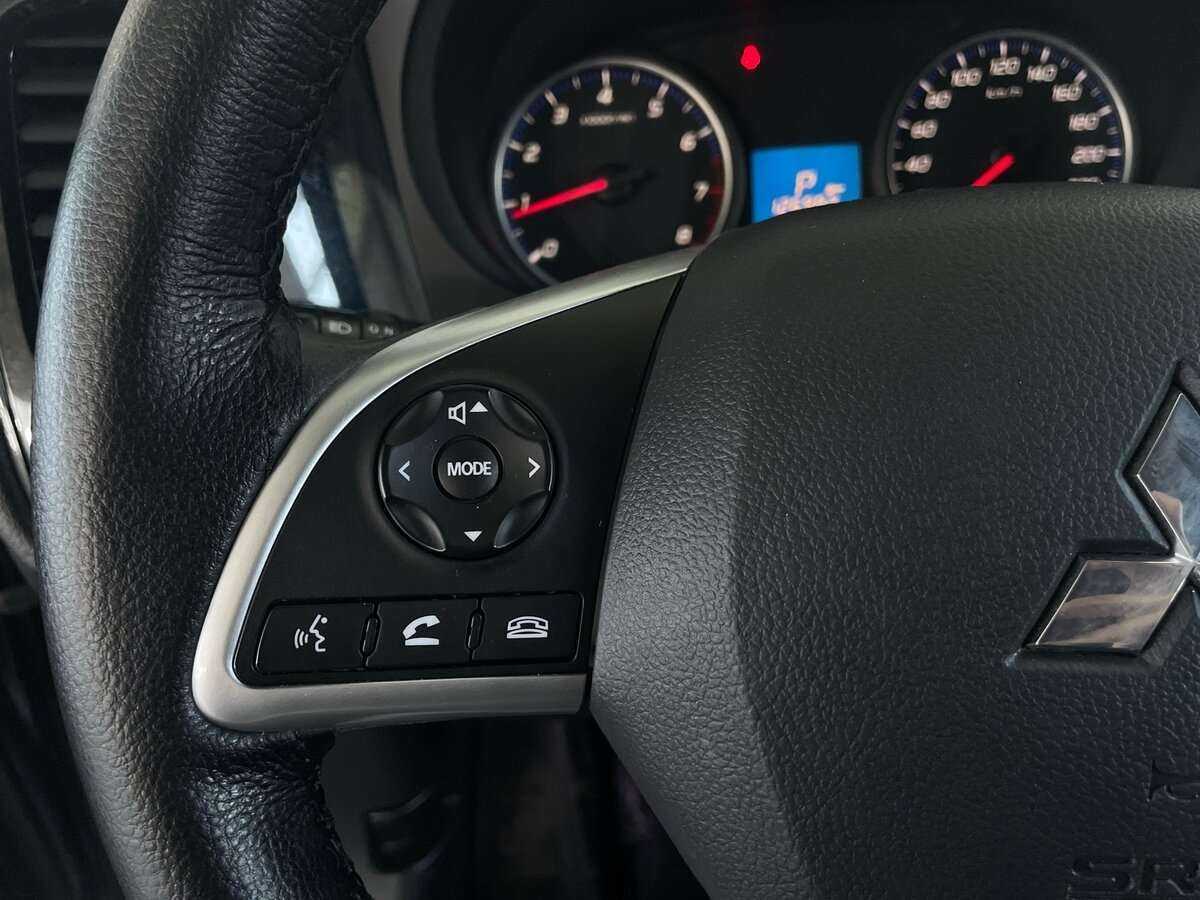 Mitsubishi Outlander 2018 года с пробегом. Фото: #10