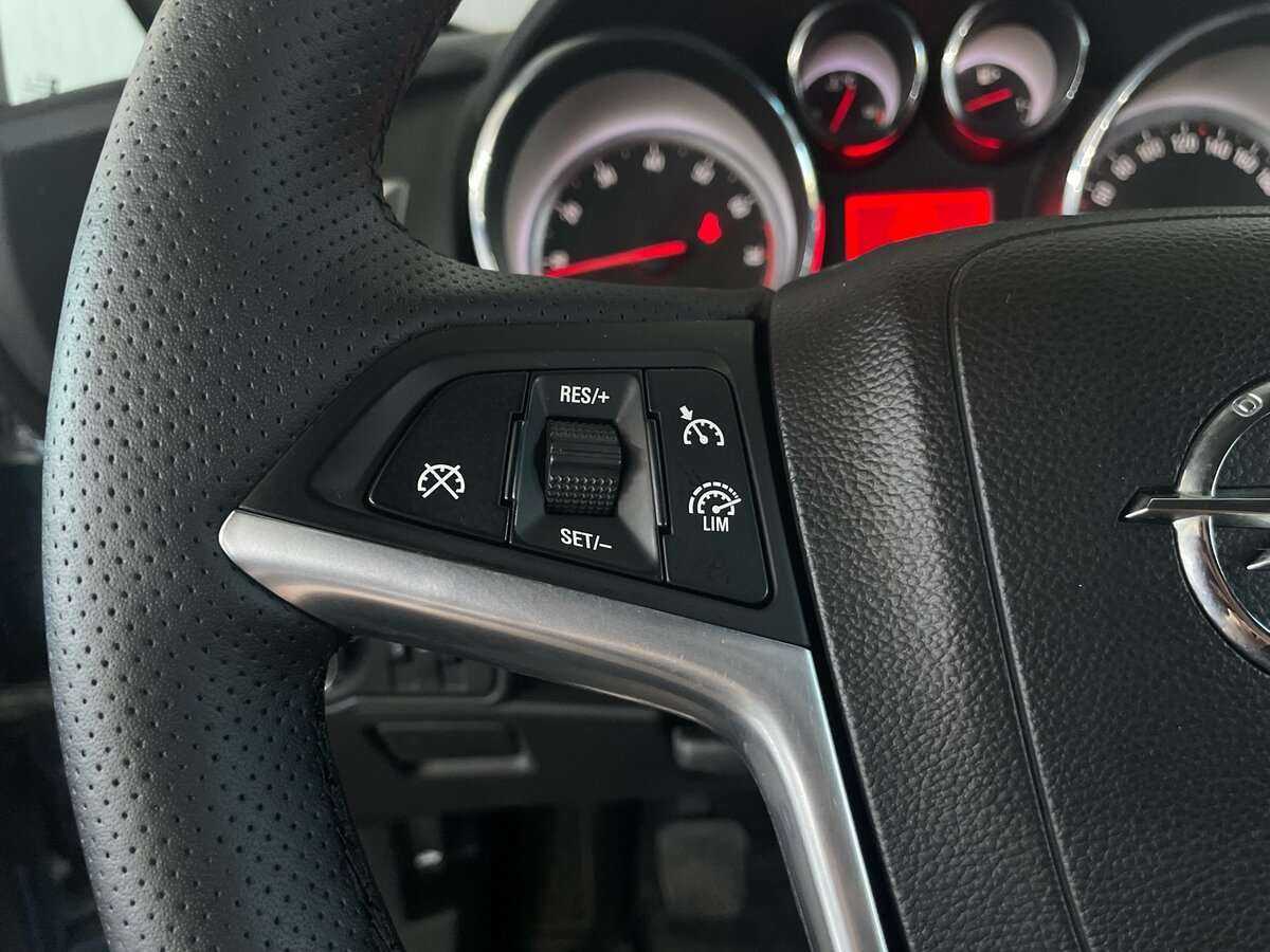 Opel Astra 2014 года с пробегом. Фото: #10