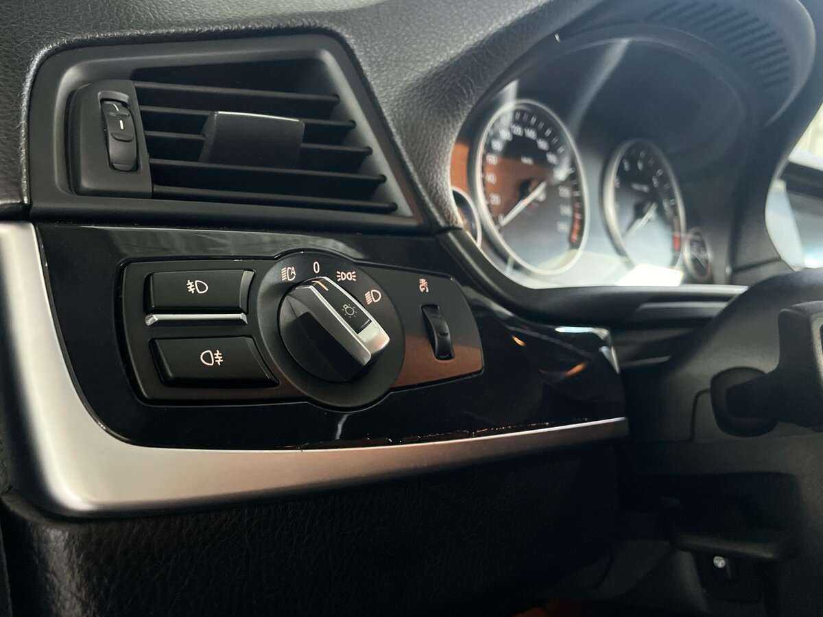 BMW 5 серии 2012 года с пробегом. Фото: #13