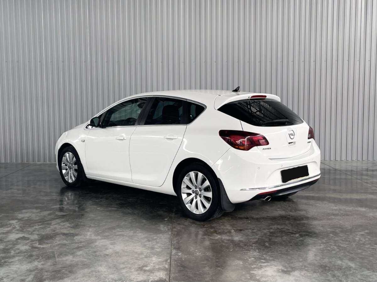 Opel Astra 2014 года с пробегом. Фото: #6