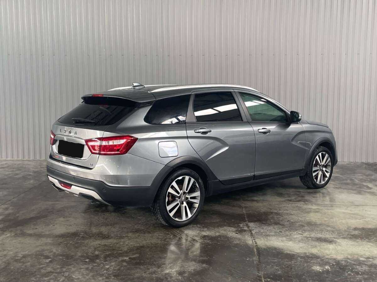 Lada (ВАЗ) Vesta 2018 года с пробегом. Фото: #4