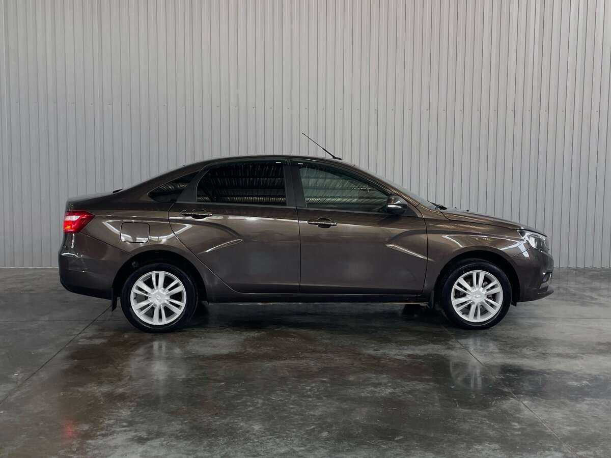Lada (ВАЗ) Vesta 2018 года с пробегом. Фото: #3