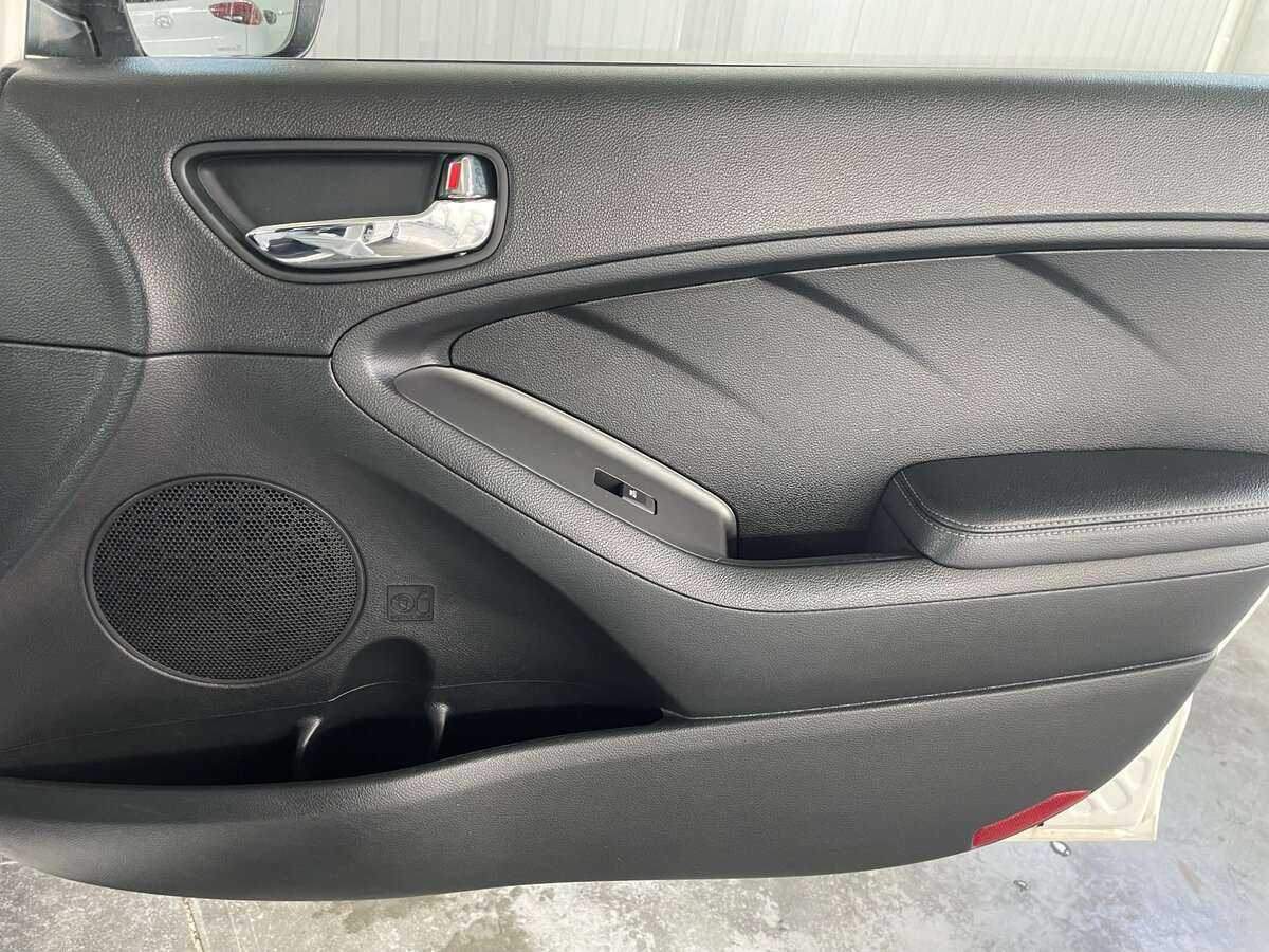 Kia Cerato 2014 года с пробегом. Фото: #24