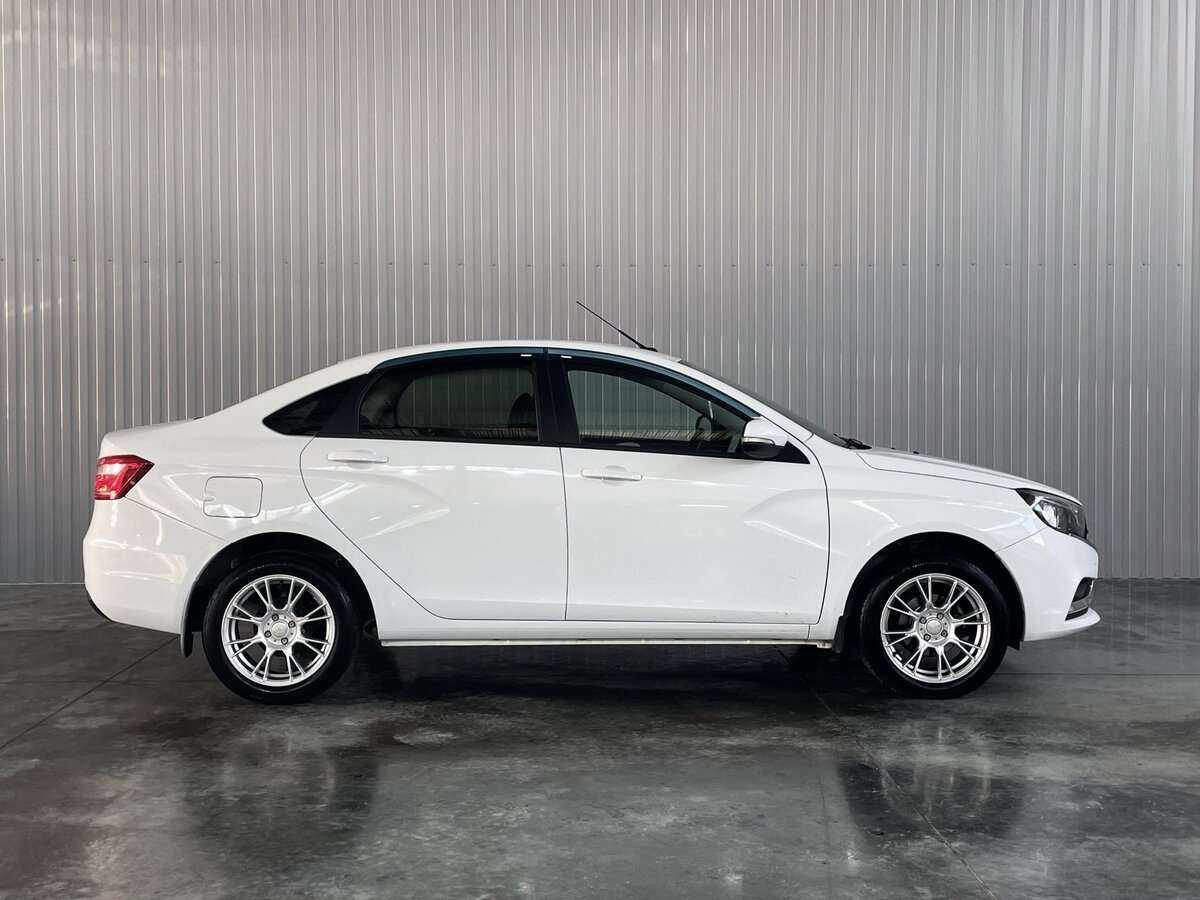 Lada (ВАЗ) Vesta 2017 года с пробегом. Фото: #3