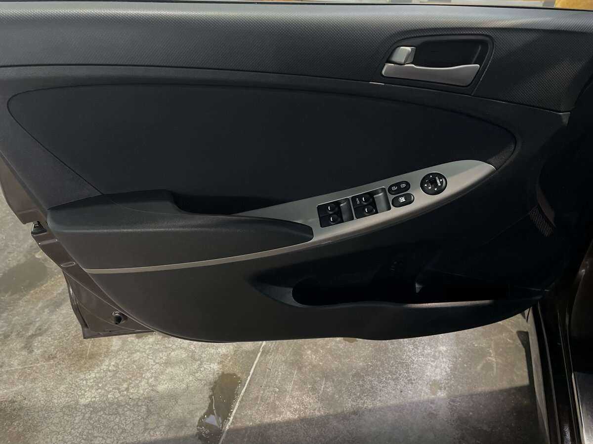 Hyundai Solaris 2015 года с пробегом. Фото: #8