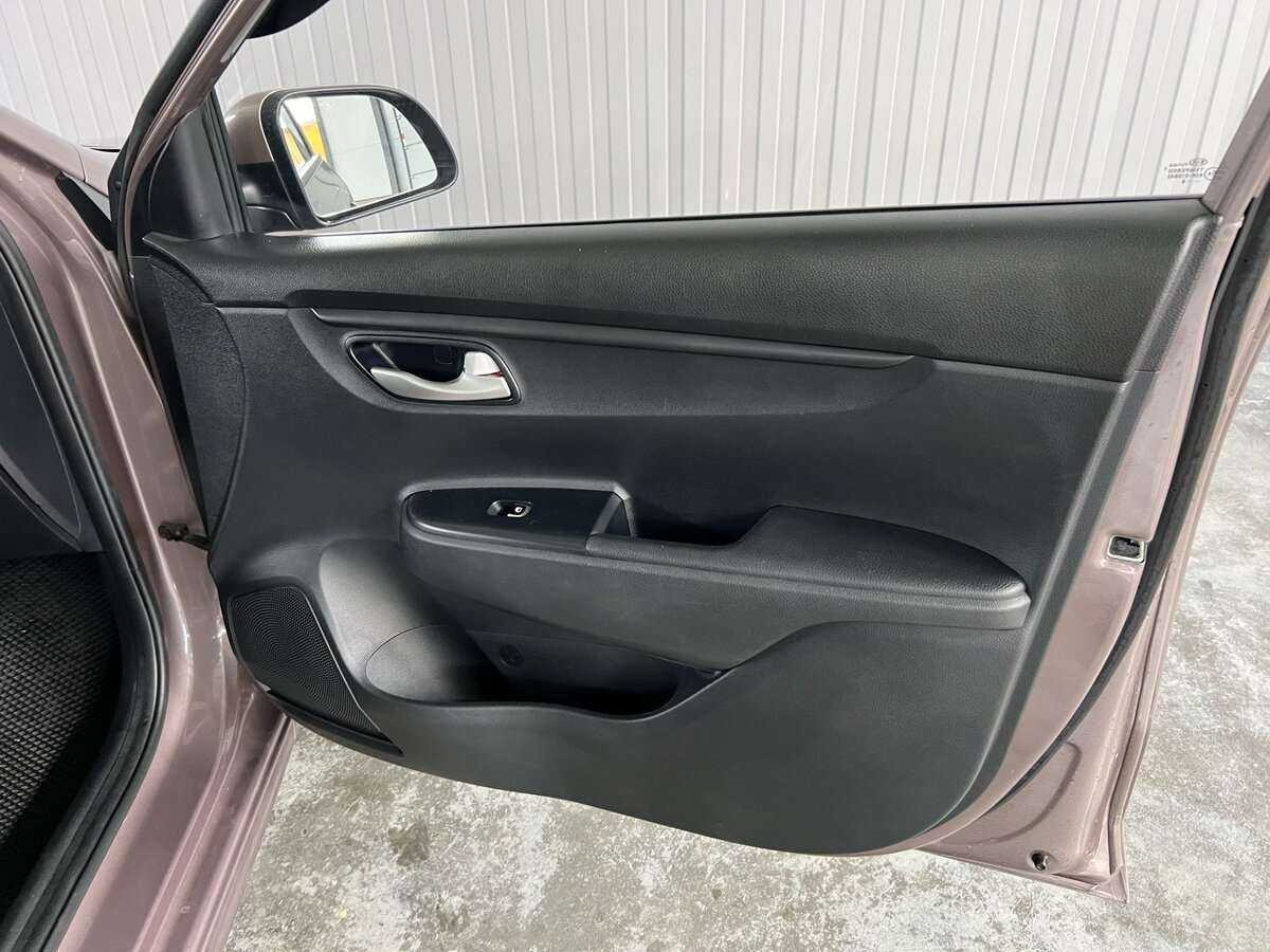 Kia Rio 2018 года с пробегом. Фото: #14