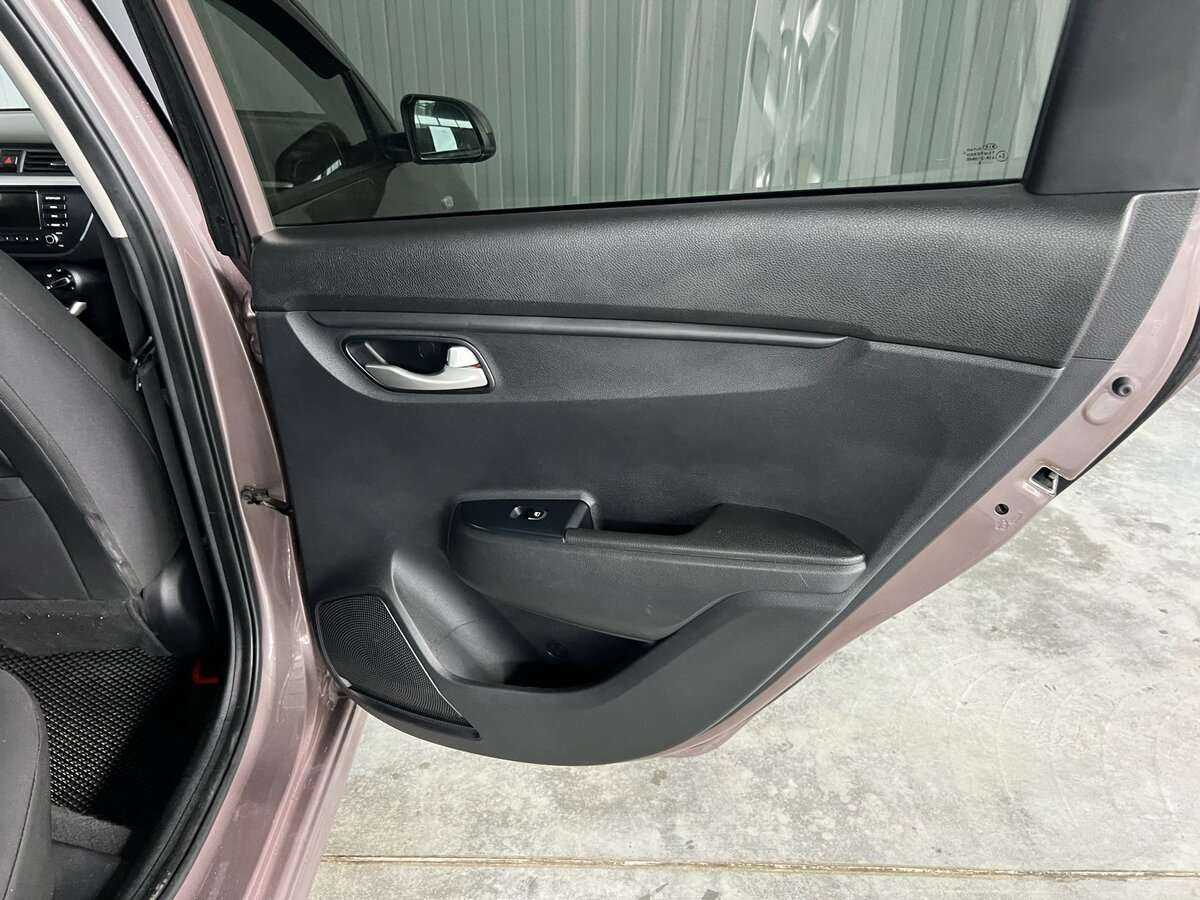 Kia Rio 2018 года с пробегом. Фото: #18