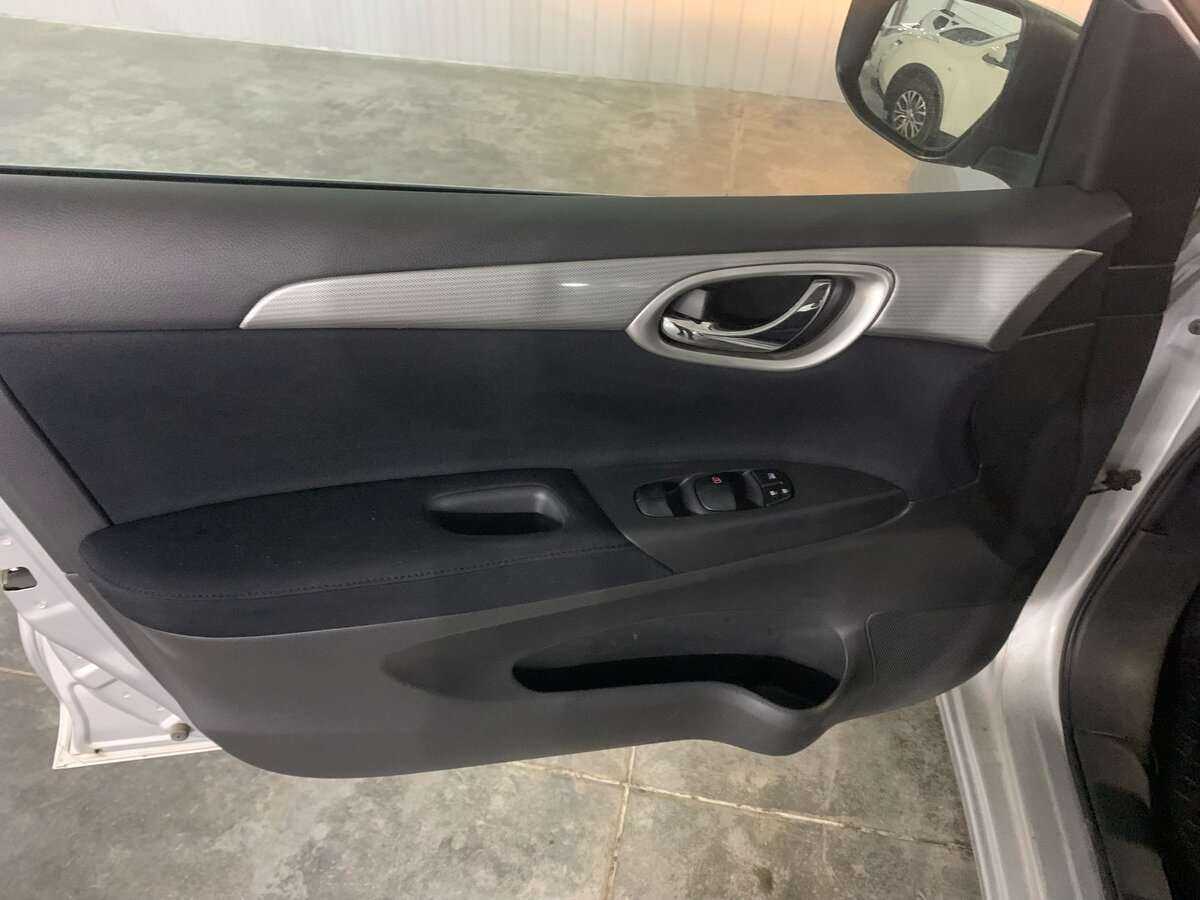 Nissan Tiida 2015 года с пробегом. Фото: #14