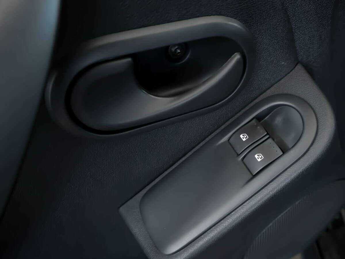 Renault Duster 2013 года с пробегом. Фото: #8