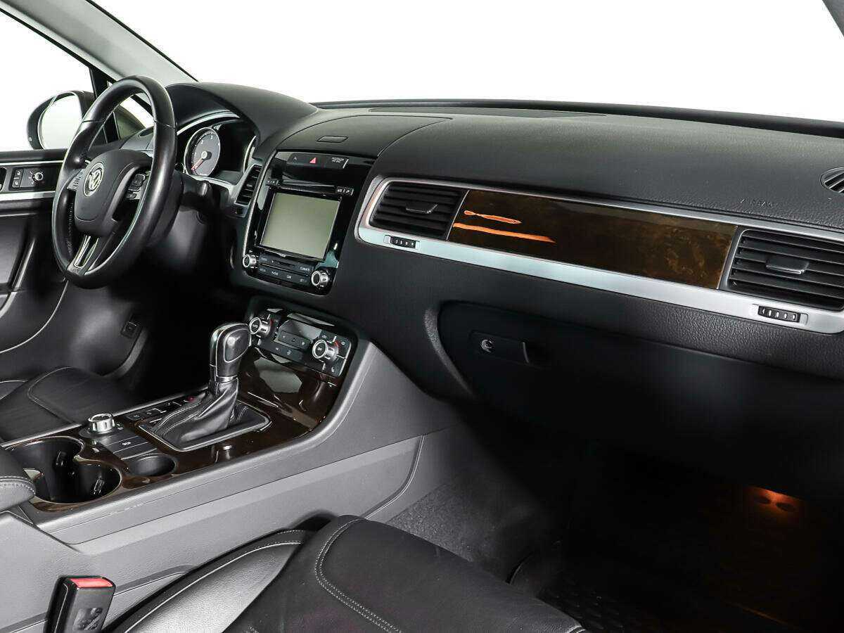 Volkswagen Touareg 2013 года с пробегом. Фото: #8