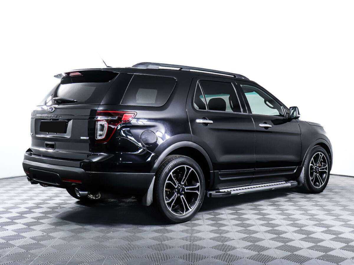 Ford Explorer 2013 года с пробегом. Фото: #4