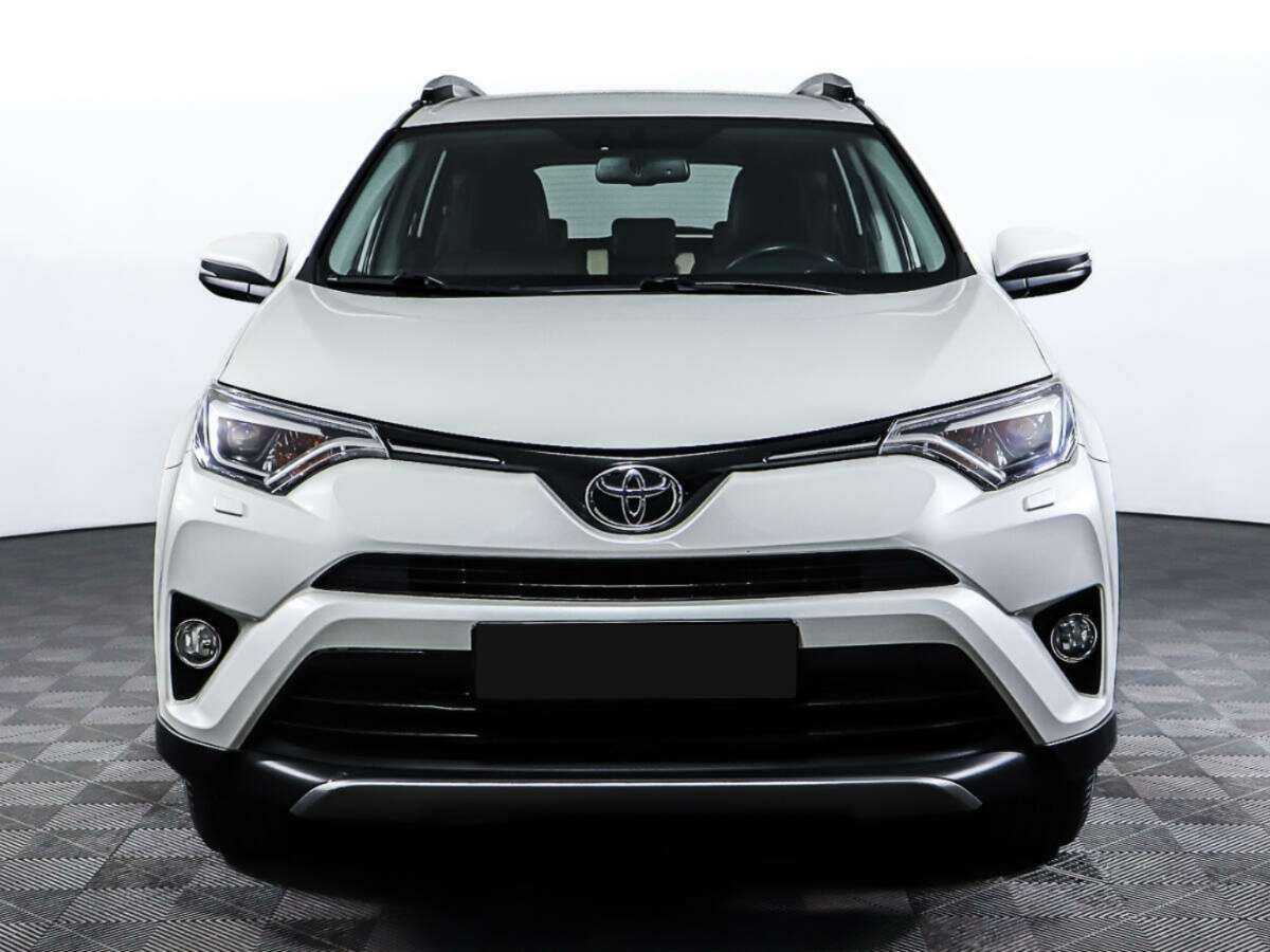 Toyota RAV4 2018 года с пробегом. Фото: #1