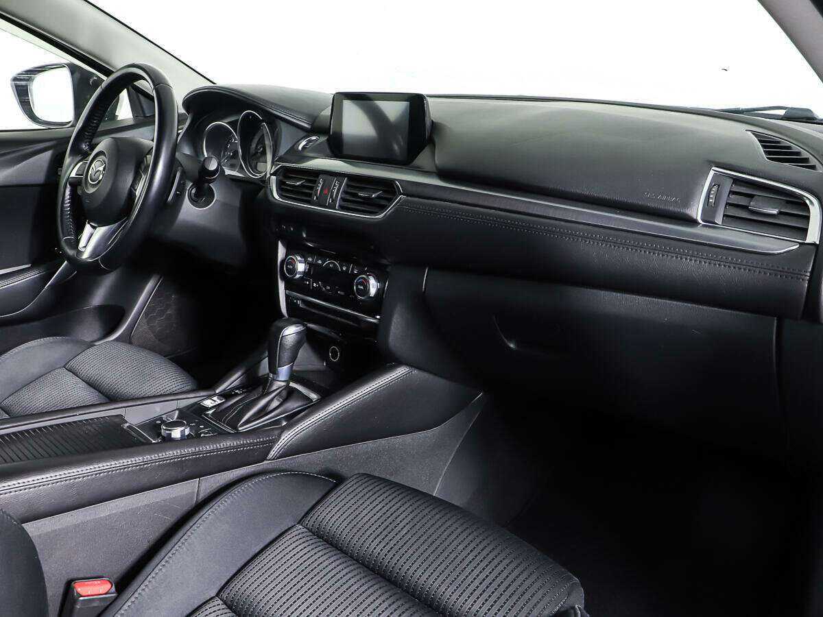 Б/У Мазда 6 2016 года. Фото: #8