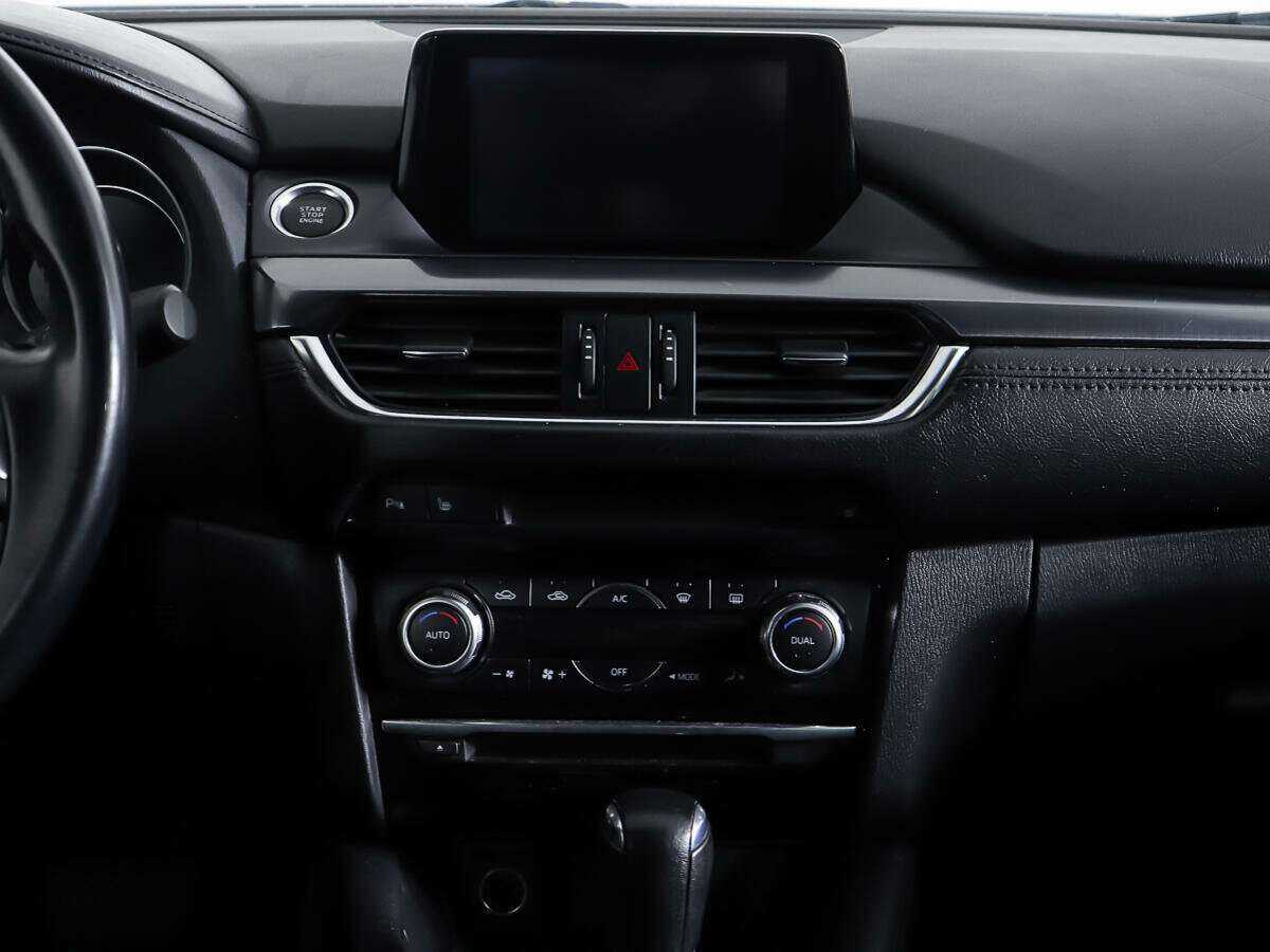 Б/У Мазда 6 2016 года. Фото: #11