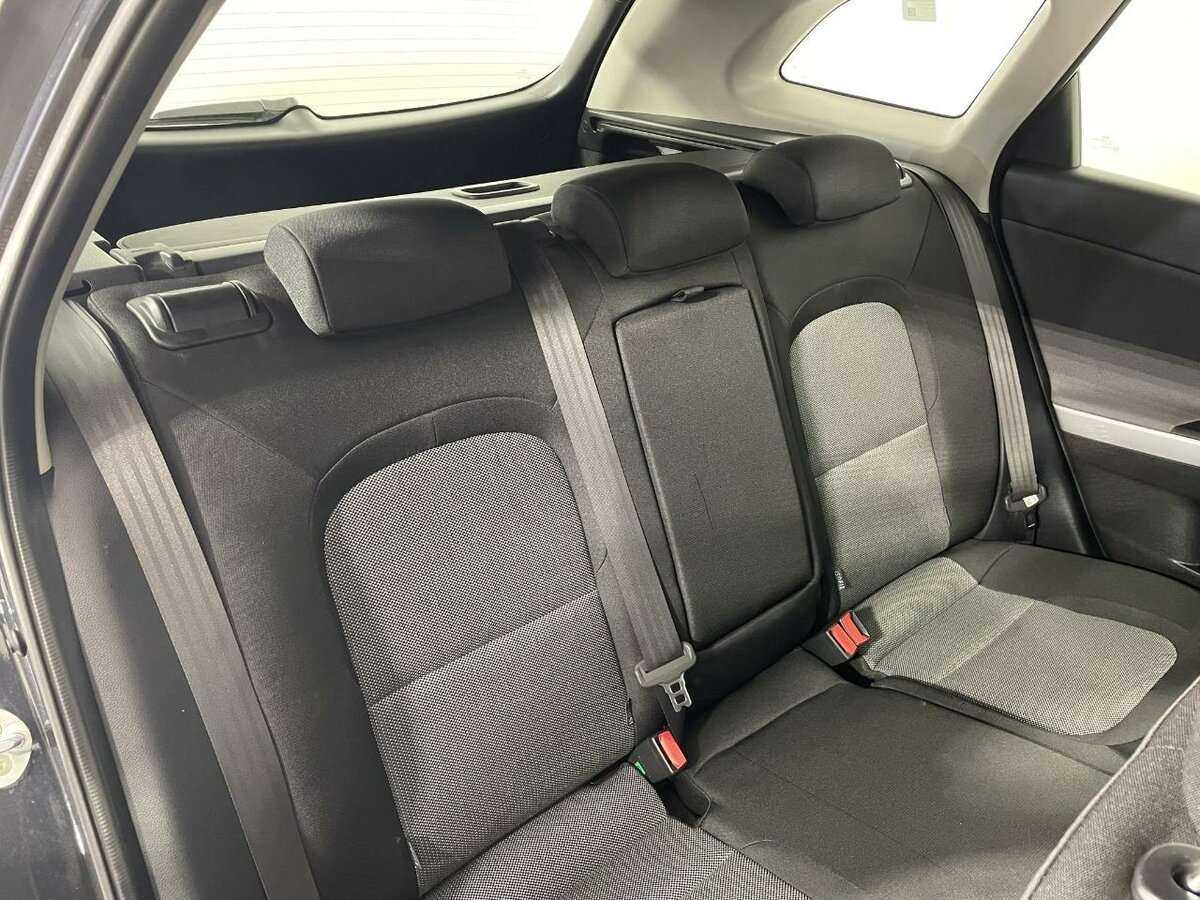 Б/У Киа Сид 2017 года. Фото: #12