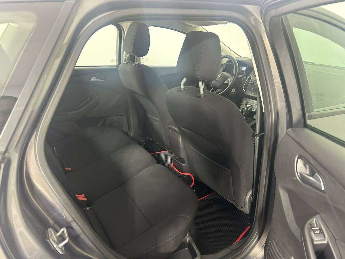 Ford Focus 2016 года с пробегом. Фото: #15