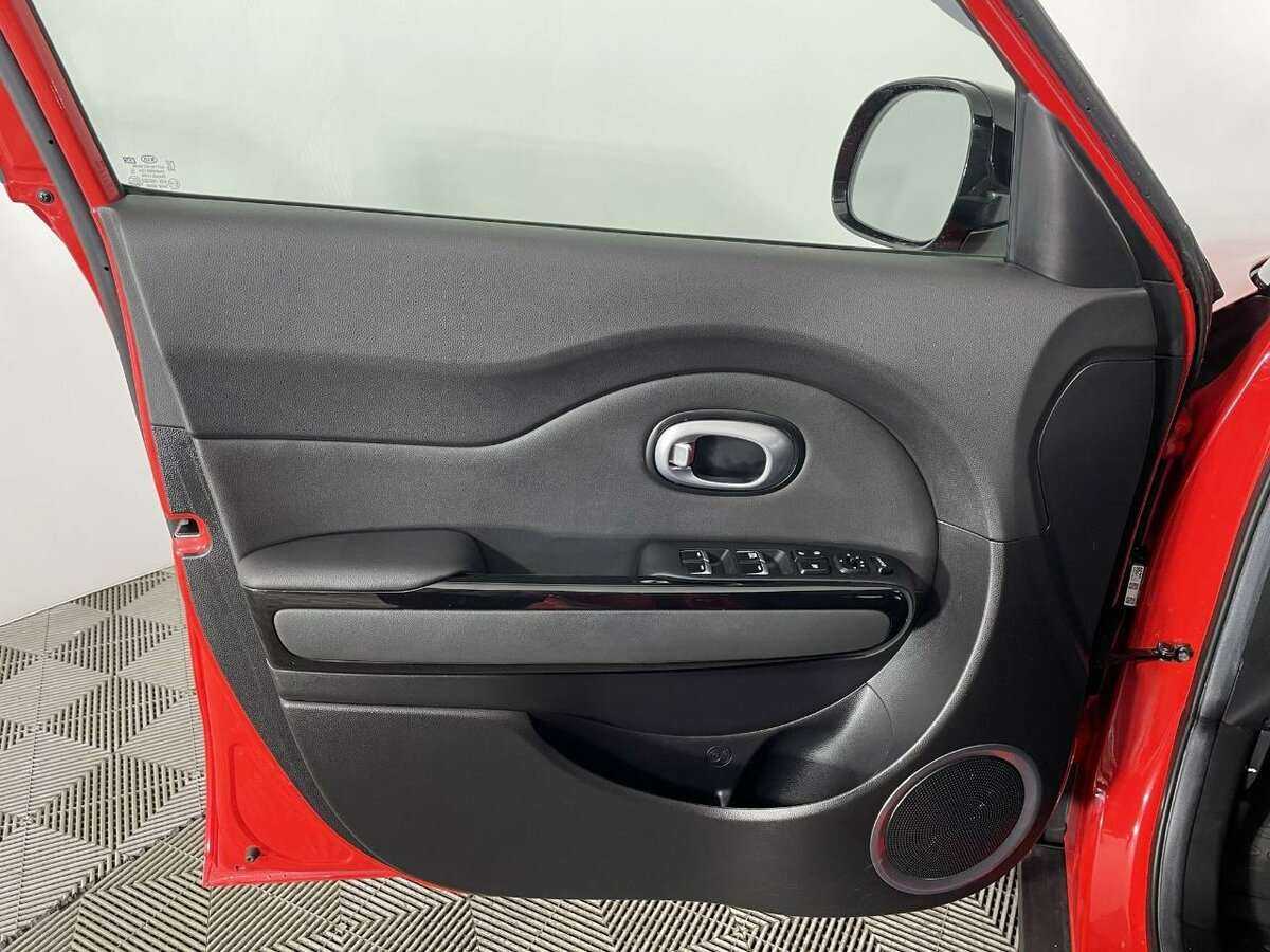 Б/У Киа Соул 2018 года. Фото: #7