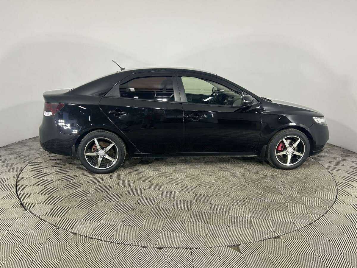 Б/У Киа Церато 2013 года. Фото: #2