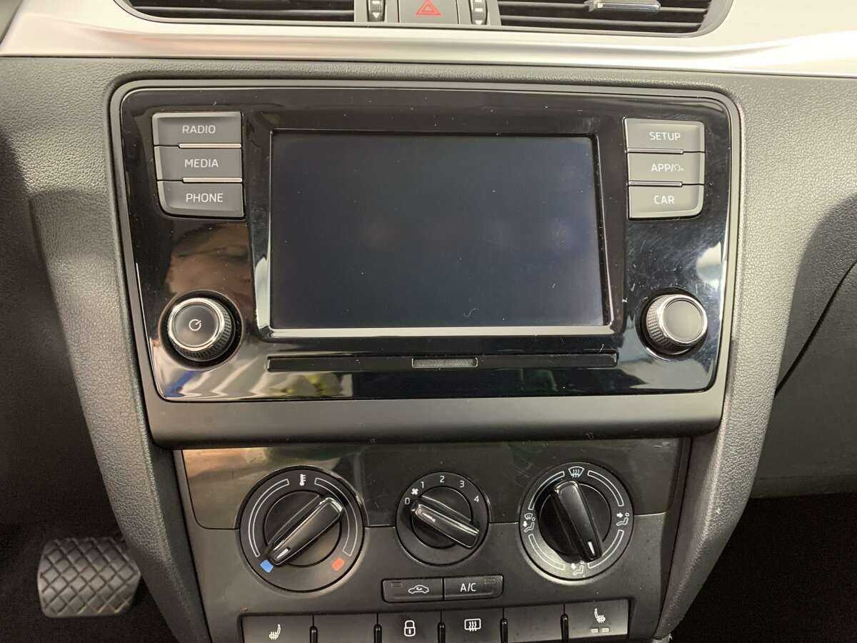 Б/У Шкода Рапид 2019 года. Фото: #12