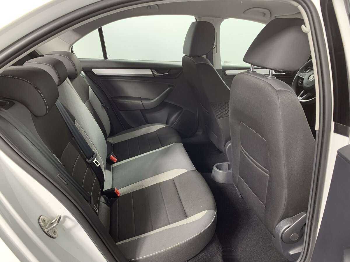 Б/У Шкода Рапид 2019 года. Фото: #15