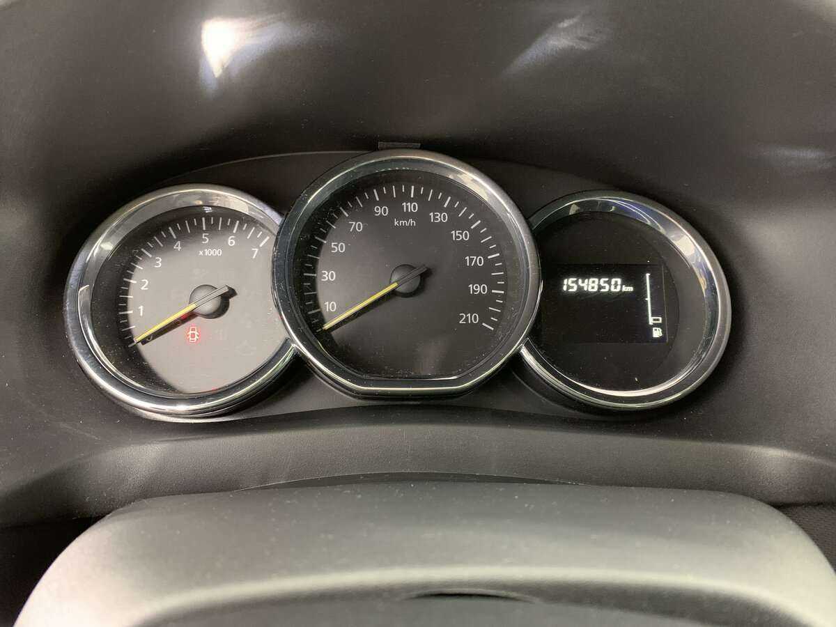 Б/У Рено Логан 2019 года. Фото: #10