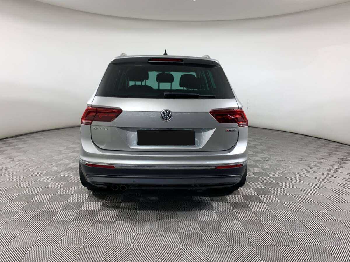 Volkswagen Tiguan 2018 года с пробегом. Фото: #4