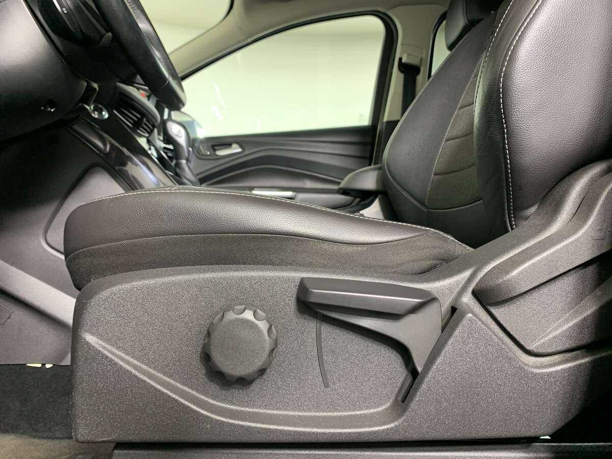 Ford Kuga 2014 года с пробегом. Фото: #13