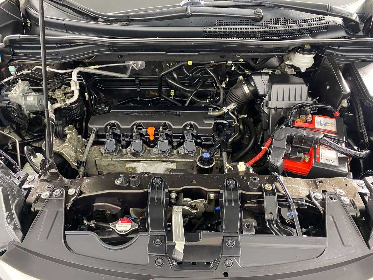 Б/У Хонда ЦР-В 2015 года. Фото: #8