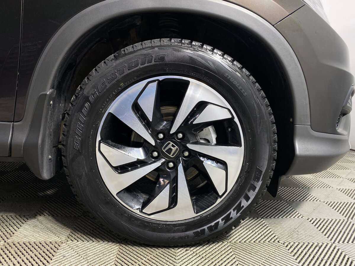 Б/У Хонда ЦР-В 2015 года. Фото: #17