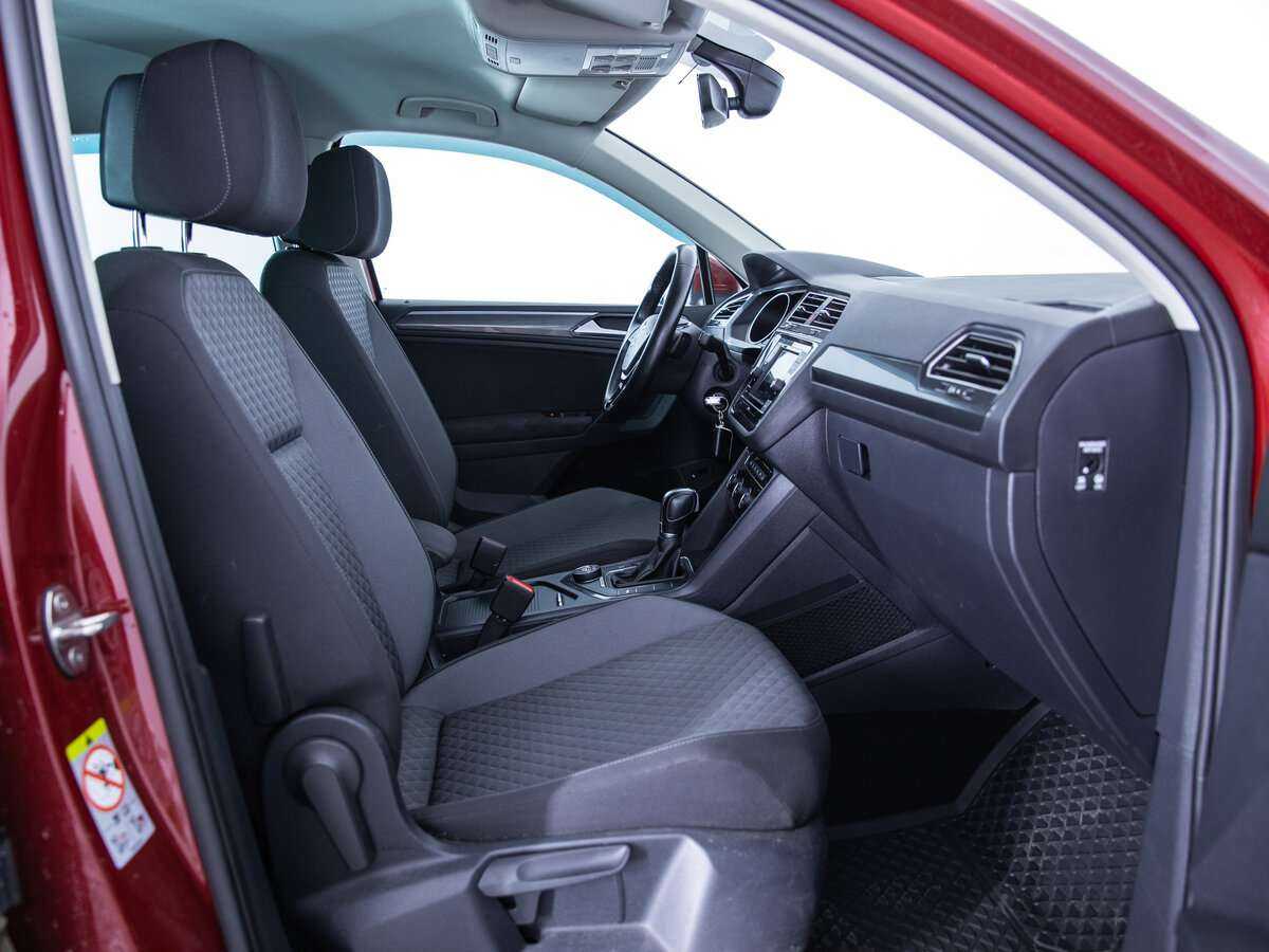 Volkswagen Tiguan 2017 года с пробегом. Фото: #9