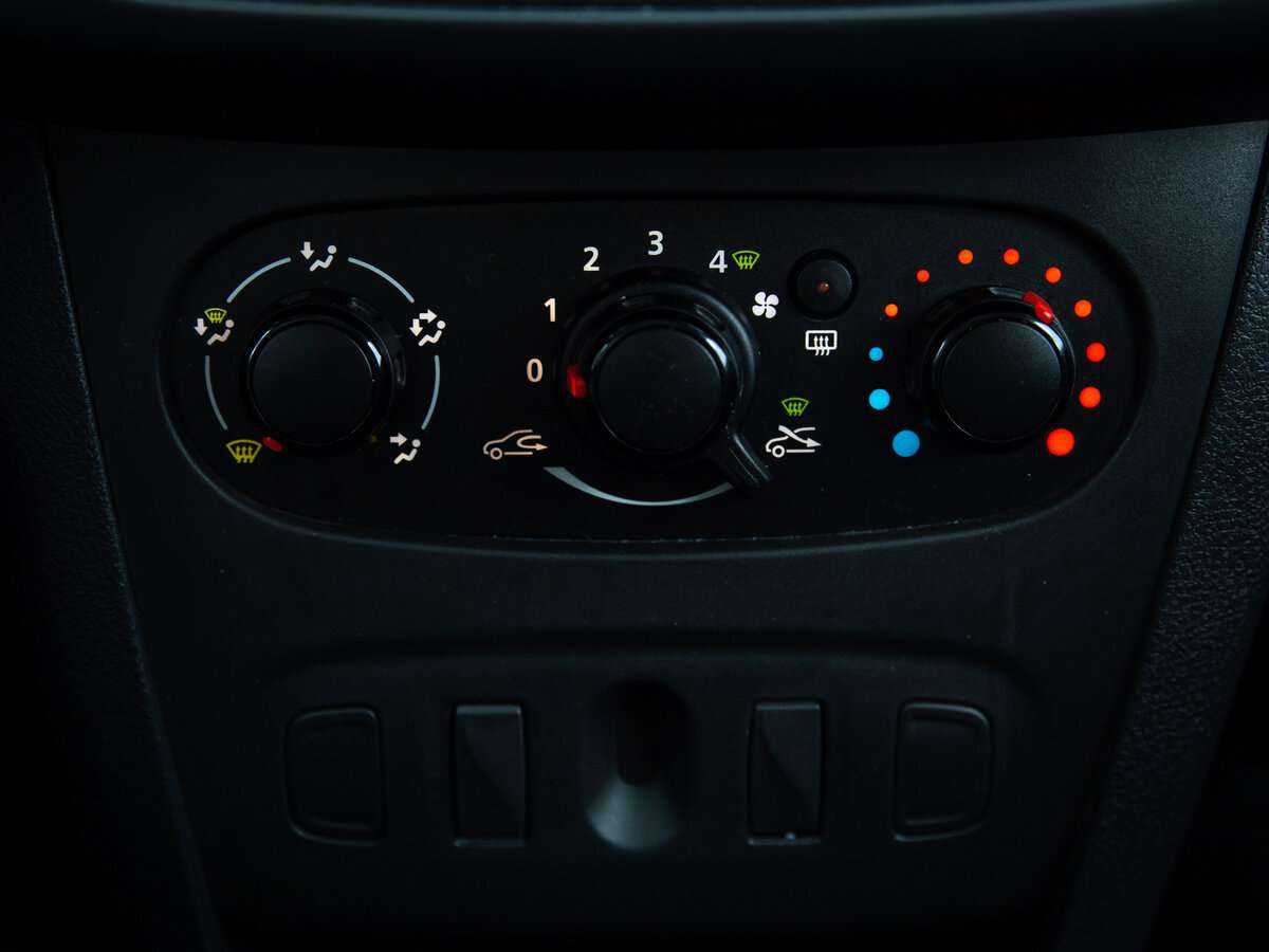 Renault Sandero 2017 года с пробегом. Фото: #12