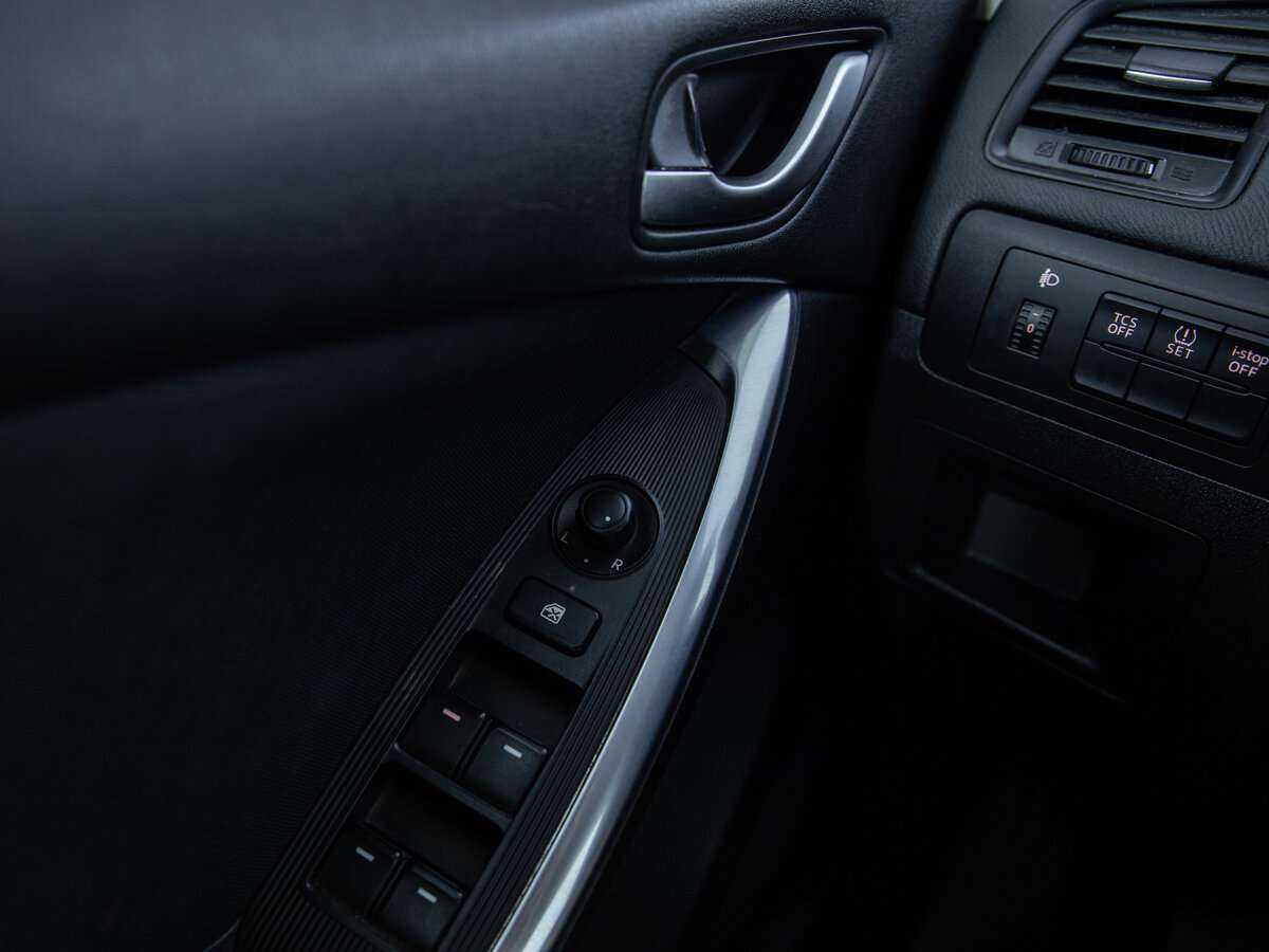 Б/У Мазда Ц-Икс-5 2014 года. Фото: #12