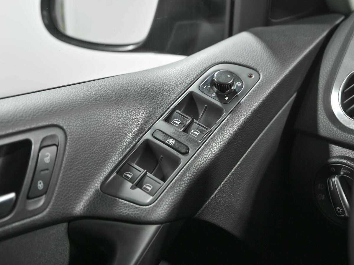 Б/У Фольксваген Тигуан 2013 года. Фото: #13