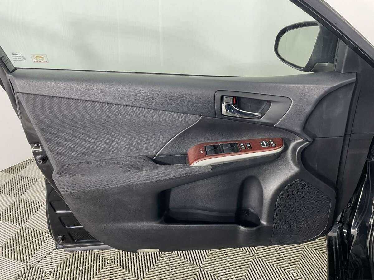 Б/У Тойота Камри 2012 года. Фото: #7