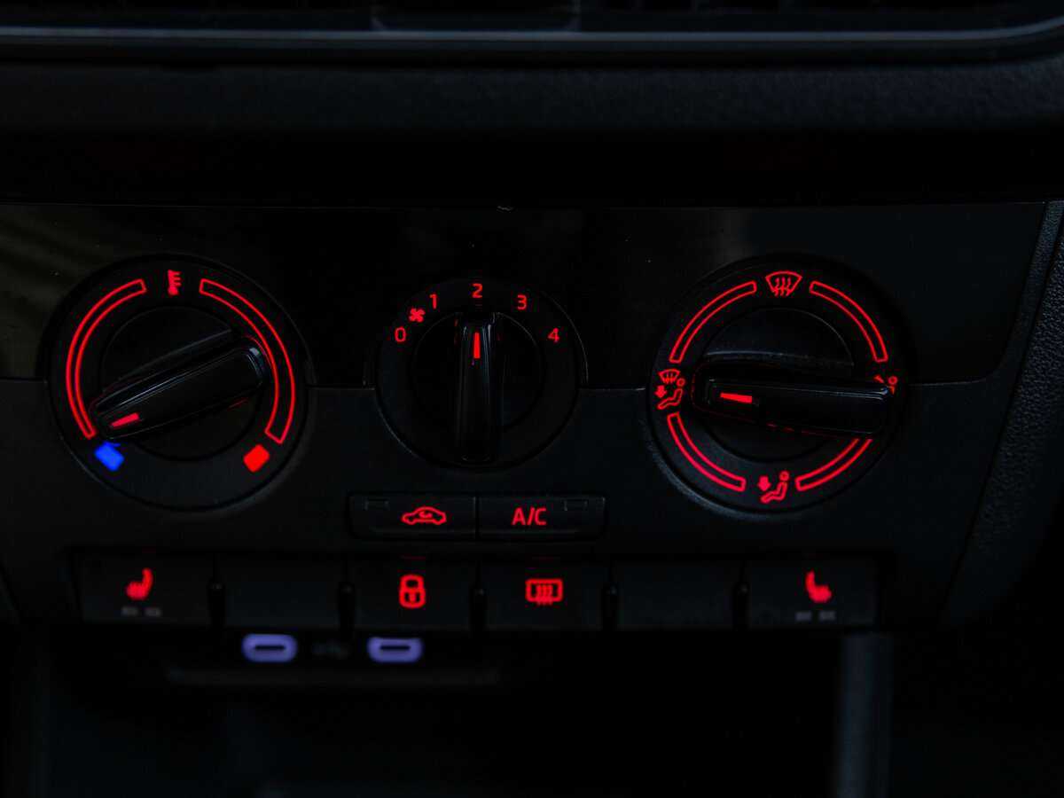 Б/У Фольксваген Поло 2020 года. Фото: #12