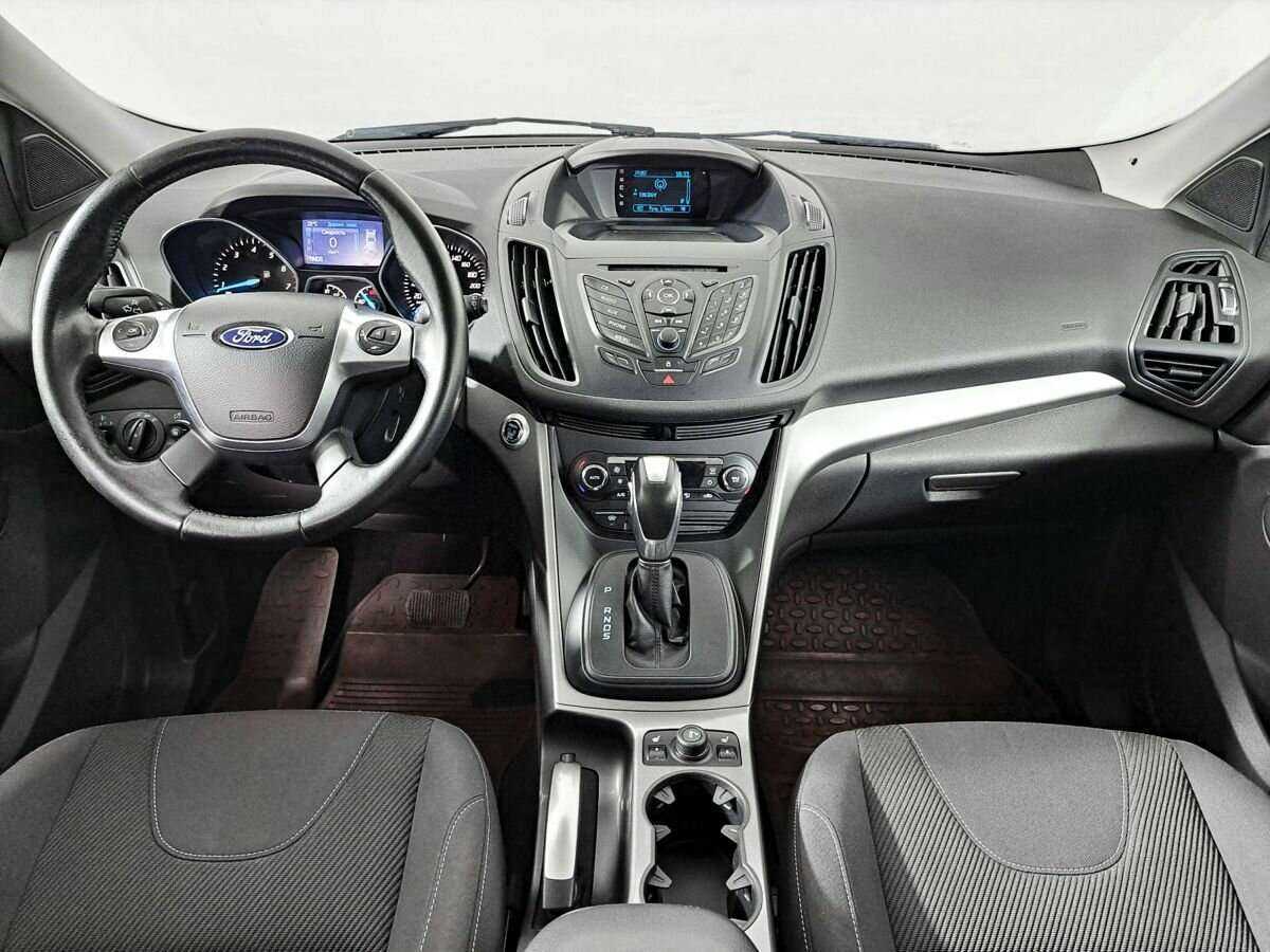 Ford Kuga 2015 года с пробегом. Фото: #11
