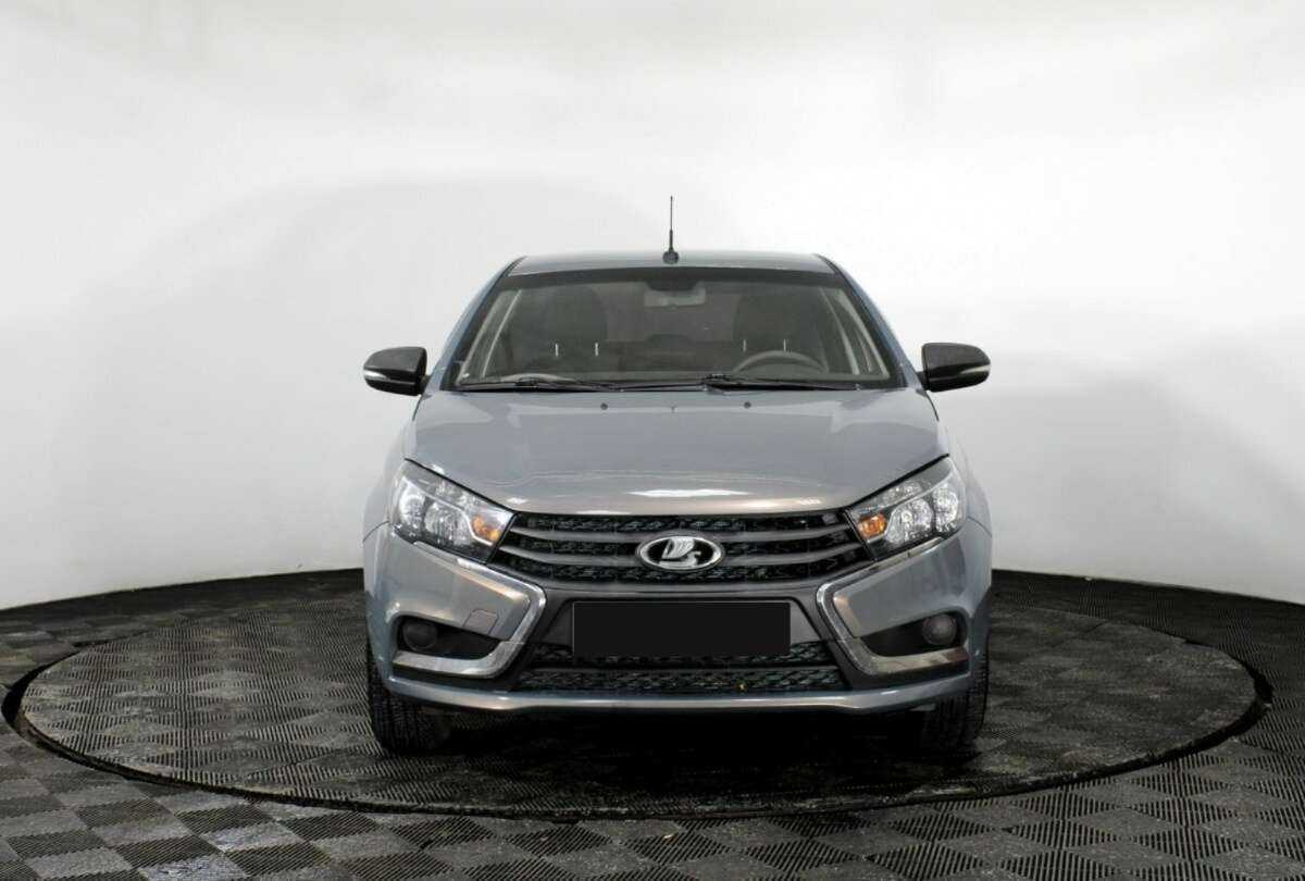 Lada (ВАЗ) Vesta 2017 года с пробегом. Фото: #1