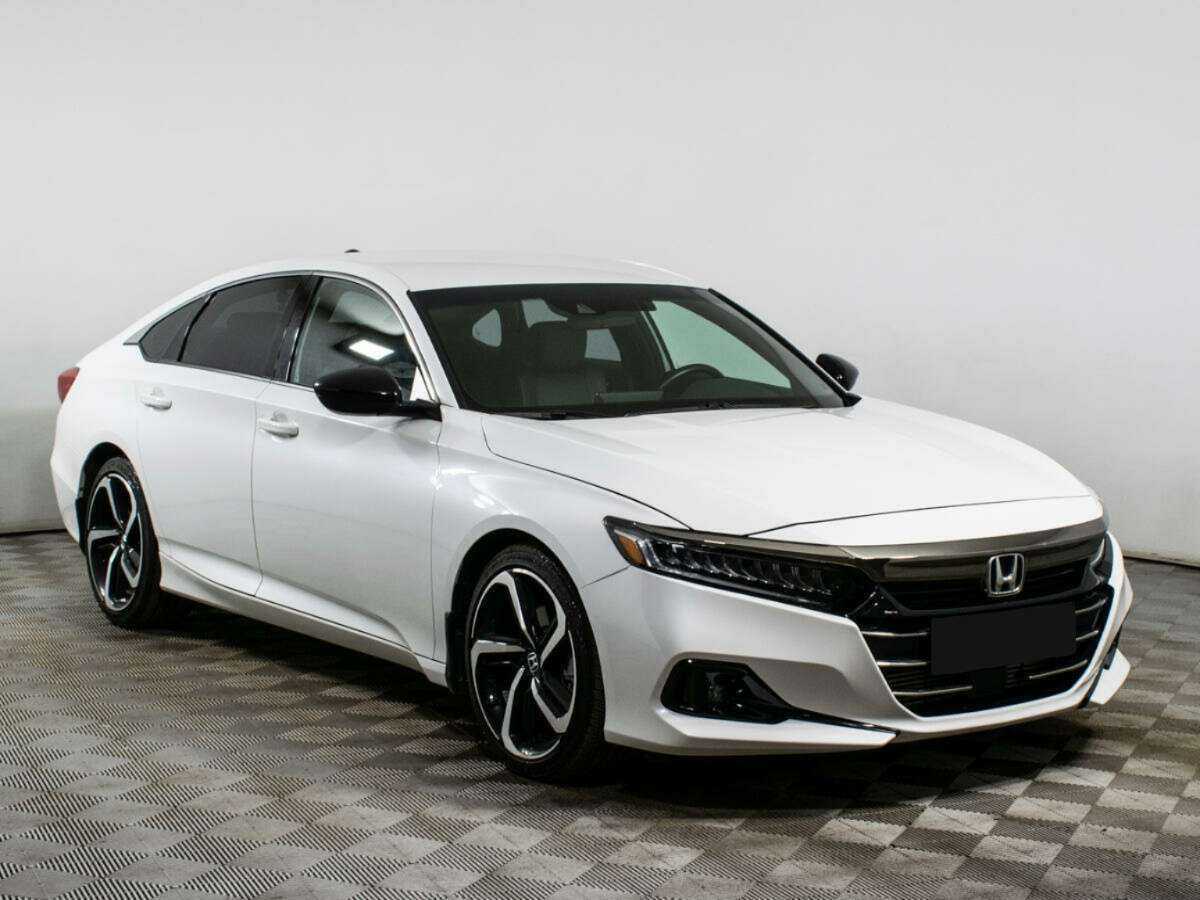 Honda Accord 2022 года с пробегом. Фото: #2