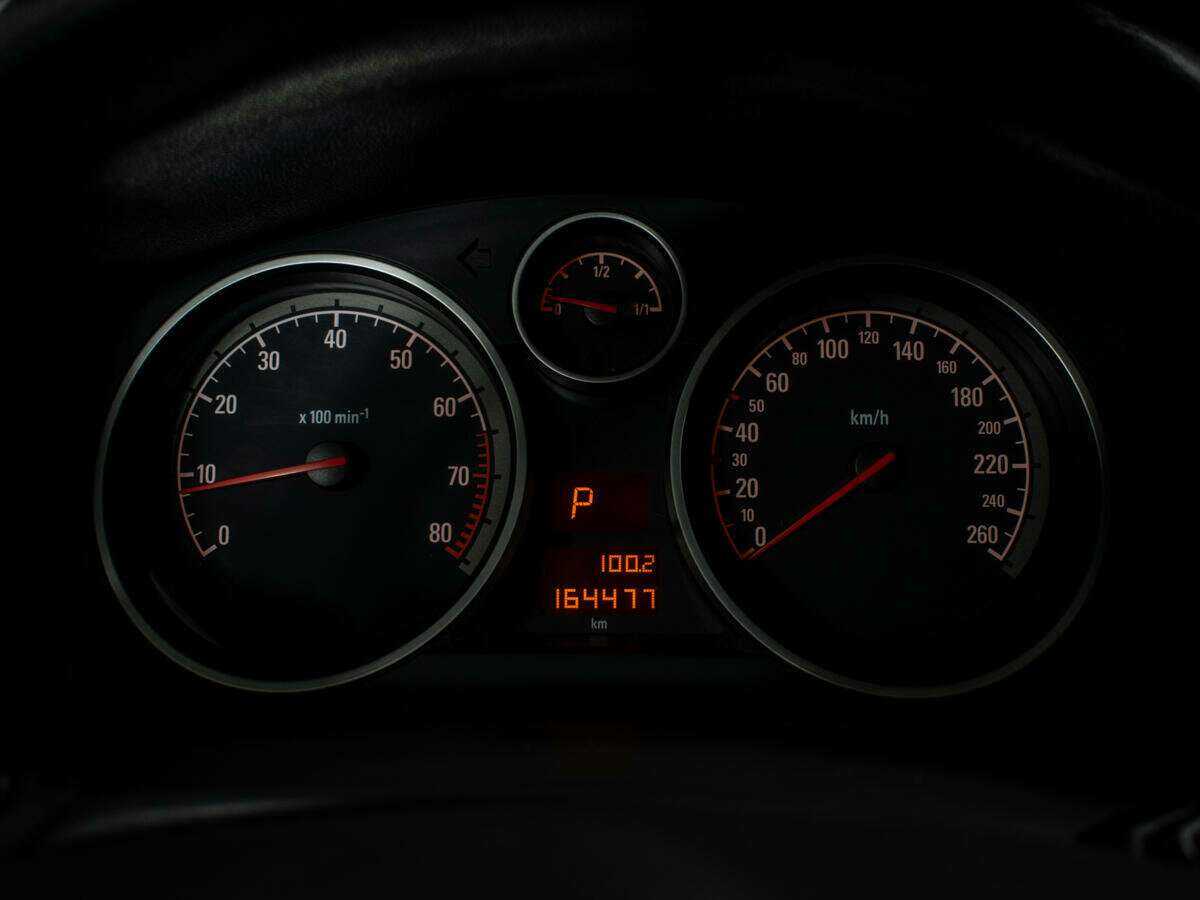 Б/У Опель Астра 2014 года. Фото: #9