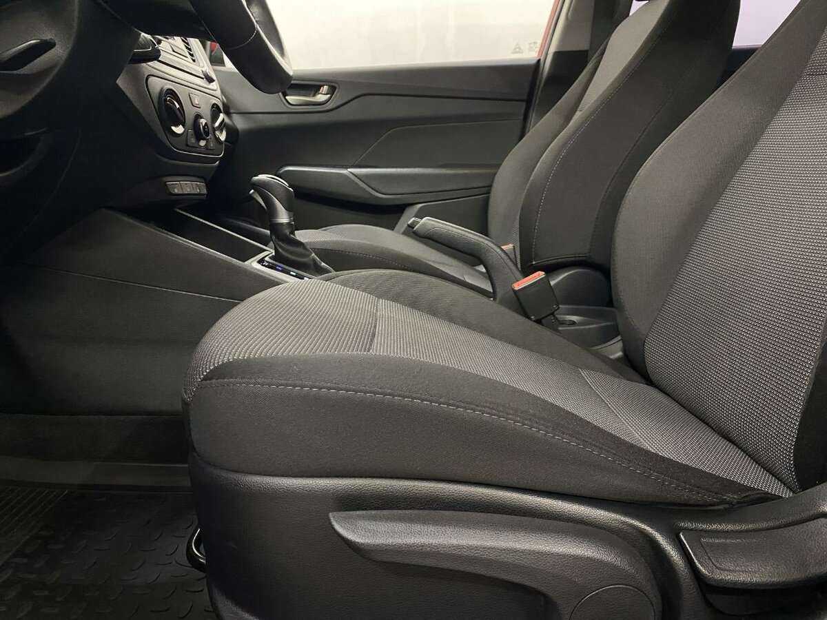 Hyundai Solaris 2018 года с пробегом. Фото: #9